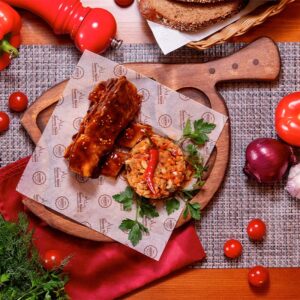 Говяжьи рёбра, запеченные с овощной икрой